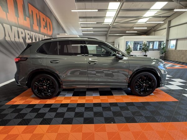 Win this Stunning 2024 VW Tiguan R-Line Or £30,000 Cash for £1.99 - Image 5