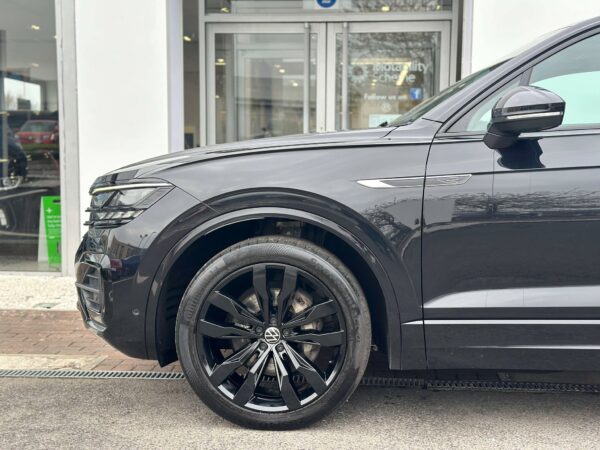 Win this Stunning VW Touareg Black Edition Or £30,000 Cash for Only £2.50 - Image 15