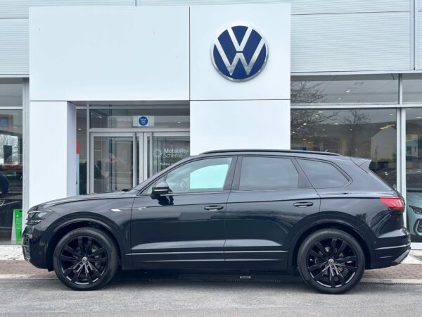 Win this Stunning VW Touareg Black Edition Or £30,000 Cash for Only £2.50 - Image 13