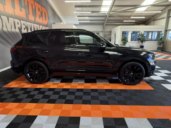 Win this Stunning VW Touareg Black Edition Or £30,000 Cash for Only £2.50 - Image 5